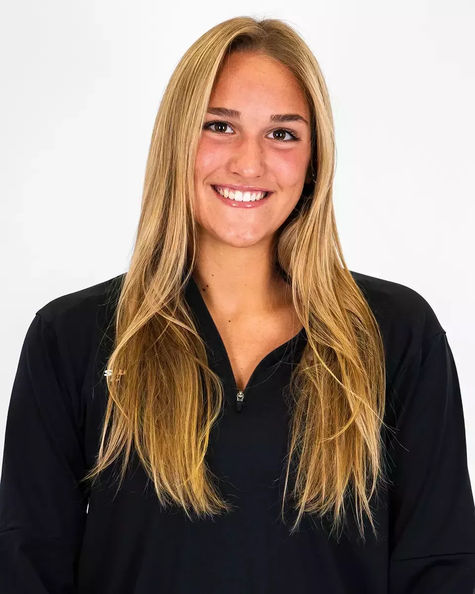 Riley Edge, Swimming & Diving, Fairfield University