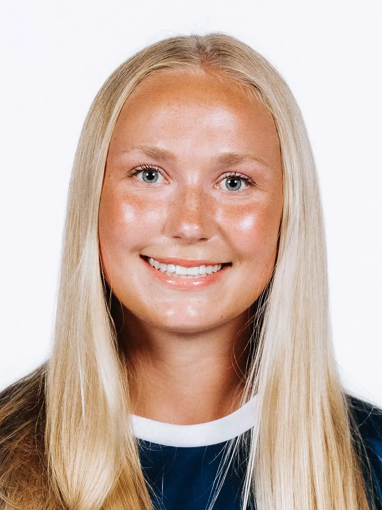 Britta Denny, Soccer, undefined