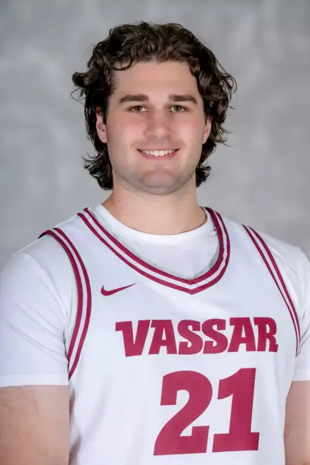 Parker Neuenhaus, Basketball, Vassar College