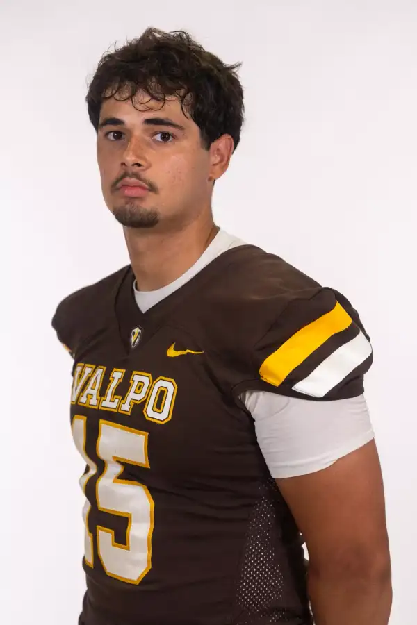 Gabriel Batres, Football, Valparaiso University