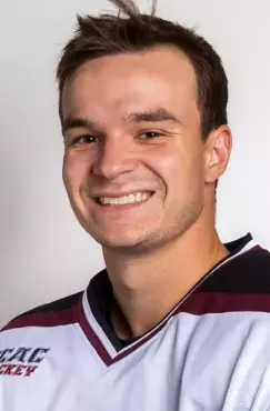 Luke Buss, Hockey, undefined