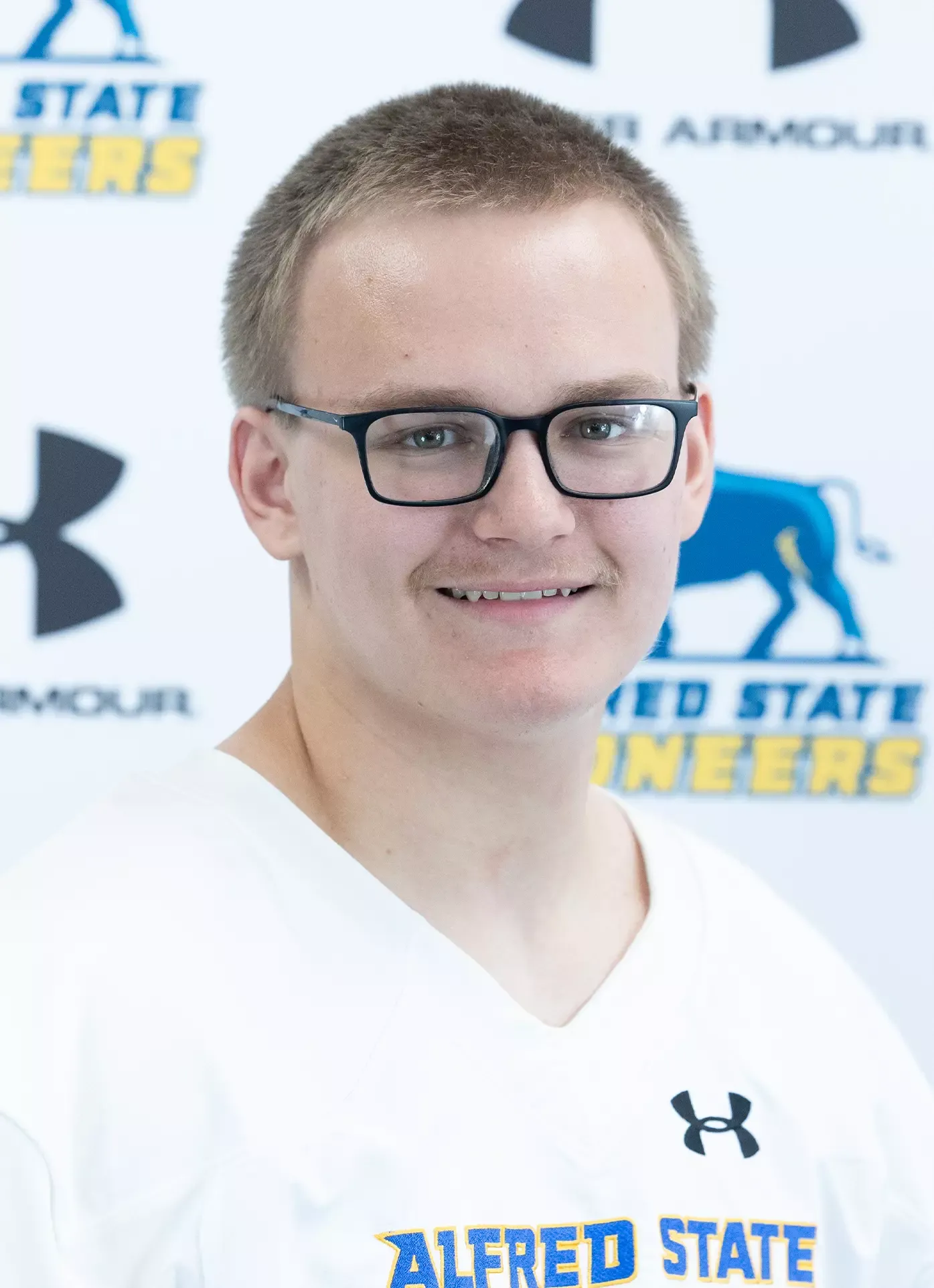 Zachery Hornquist, Football, undefined