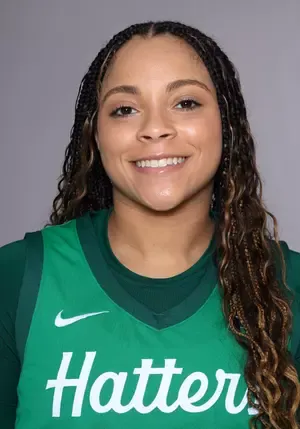 Eva Bradshaw, Basketball, undefined