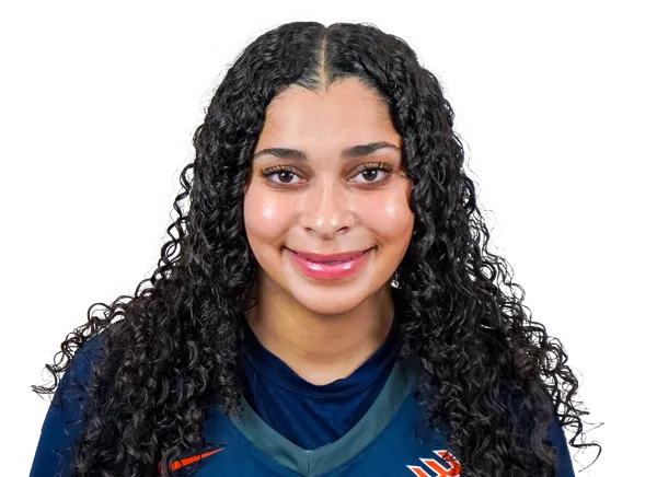 Genna Wienecke, Basketball, California State University, Fullerton