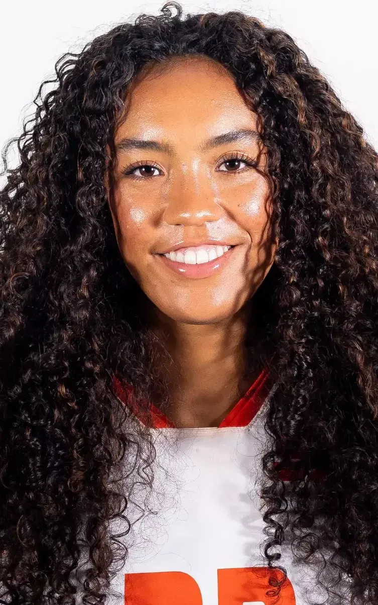 Ariana Carrington, Soccer, undefined