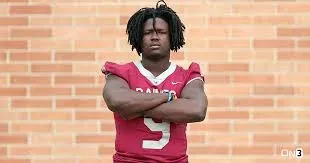 Jyon Simon, Football, undefined