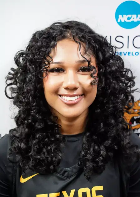 Simone Pryor, Basketball, Texas Lutheran University