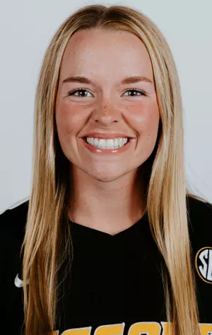 Claire Cahalan - Verified College Athlete on RallyFuel NIL Platform Claire Cahalan