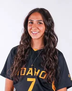 Kylie Hummel - Verified College Athlete on RallyFuel NIL Platform Kylie Hummel