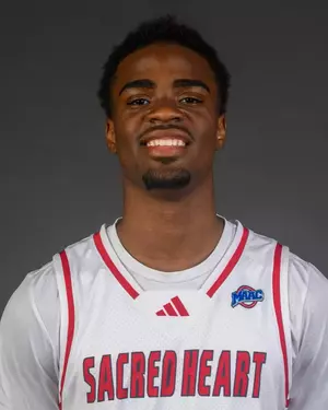 Taj Bryant, Basketball, Sacred Heart