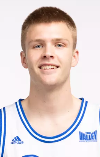Bennett Stirtz, Basketball, Drake