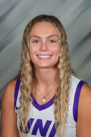 Ellie Foster photo
