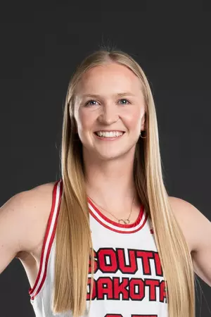 Cassidy Carson photo