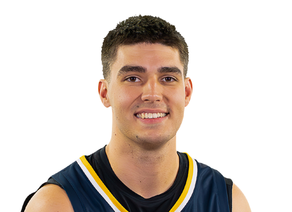 Max Jusianiec, Basketball, undefined