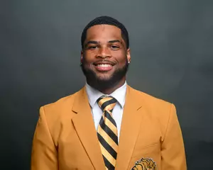 Derron Moore - Verified College Athlete on RallyFuel NIL Platform Derron Moore