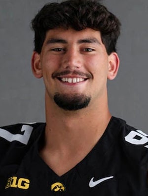 Iose Epenesa, Football, Iowa
