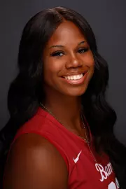 Chaise Campbell photo