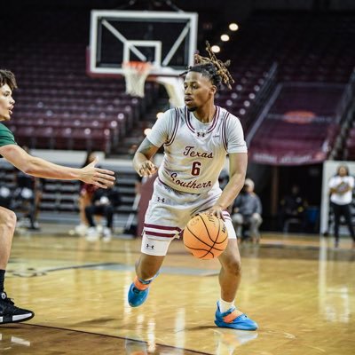 Bryce Roberts, Basketball, undefined