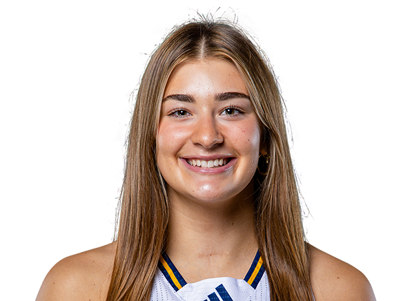 Paige Girardi, Basketball, Quinnipiac