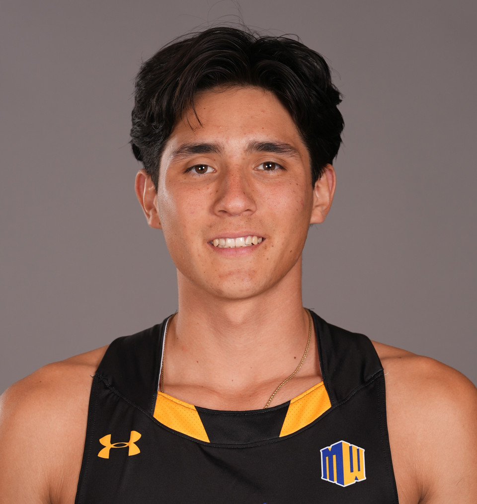 Adrian Gomez, Cross Country, undefined