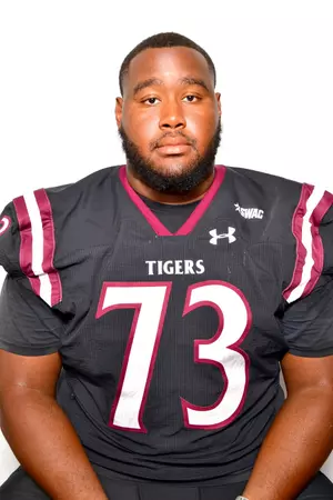 Calvin Lester, Football, undefined