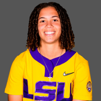 Zoe Calvez, Softball, undefined