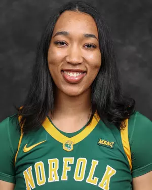 Niya Fields photo