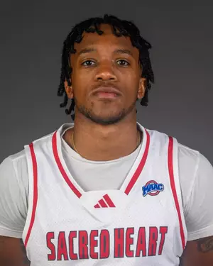 Aidan Carpenter, Basketball, Sacred Heart