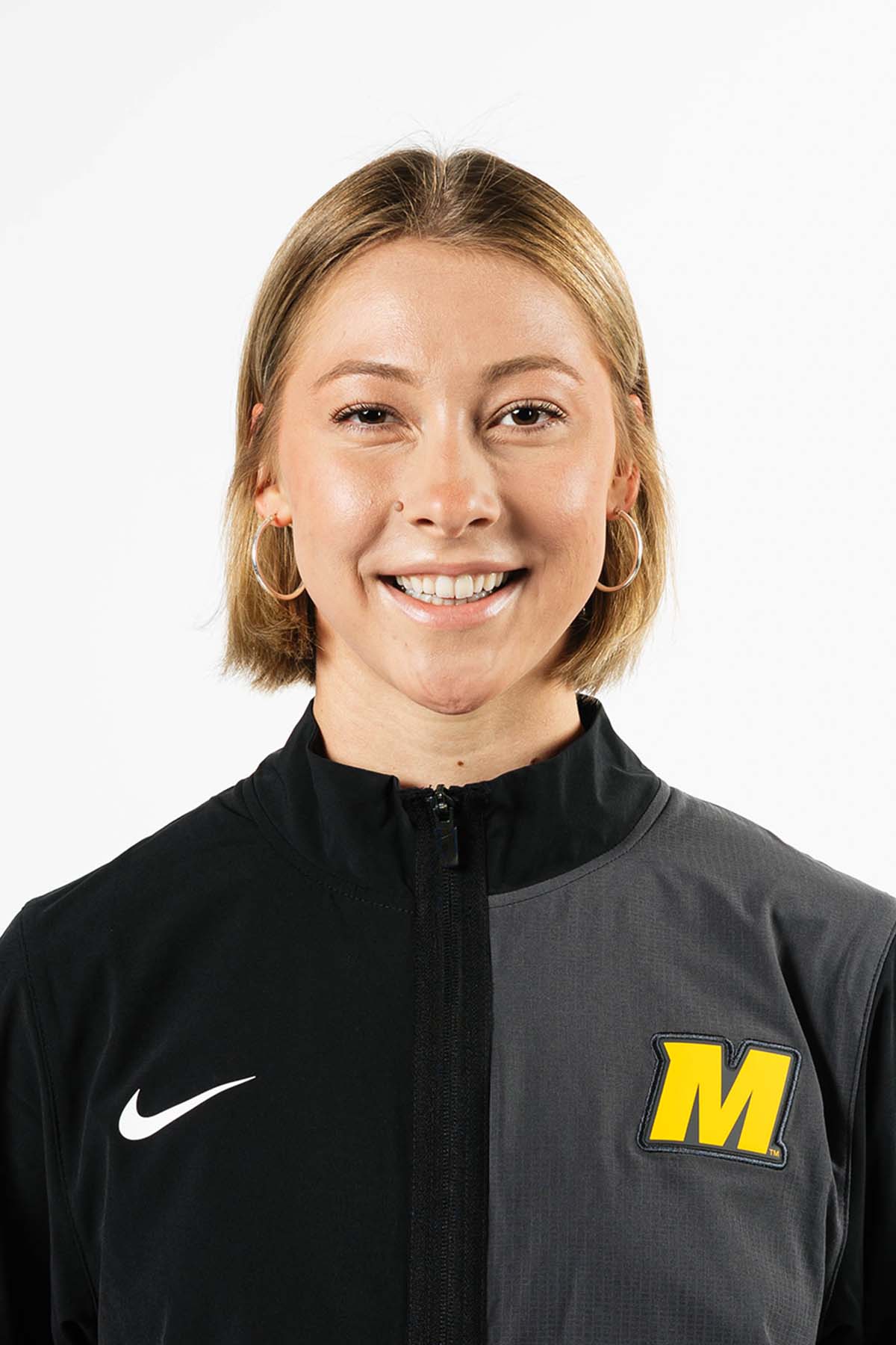 Zoe Schneider, Swimming & Diving, undefined