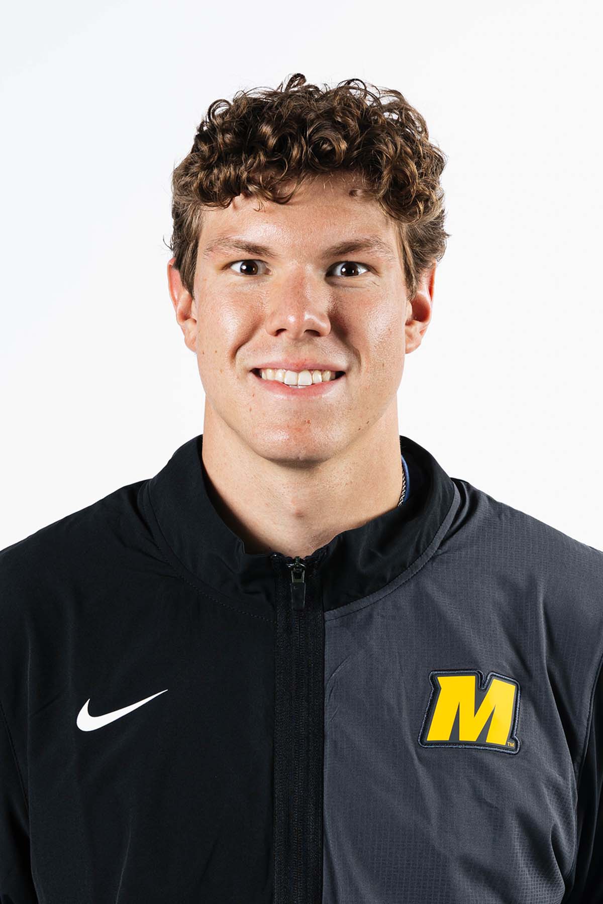 Logan Ottke, Swimming & Diving, undefined